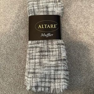 Altare muffler scarf